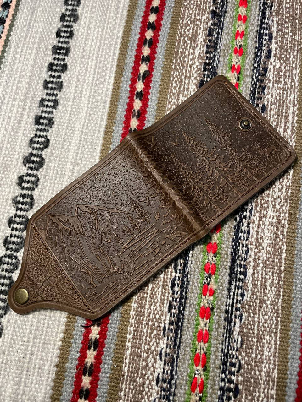 Woodland - Wallet for Women and Men | Brown